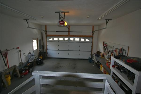 11 Hillside Road Gloucester, MA 01930 - Photo 13 of 17