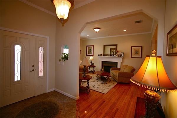 11 Hillside Road Gloucester, MA 01930 - Photo 9 of 17