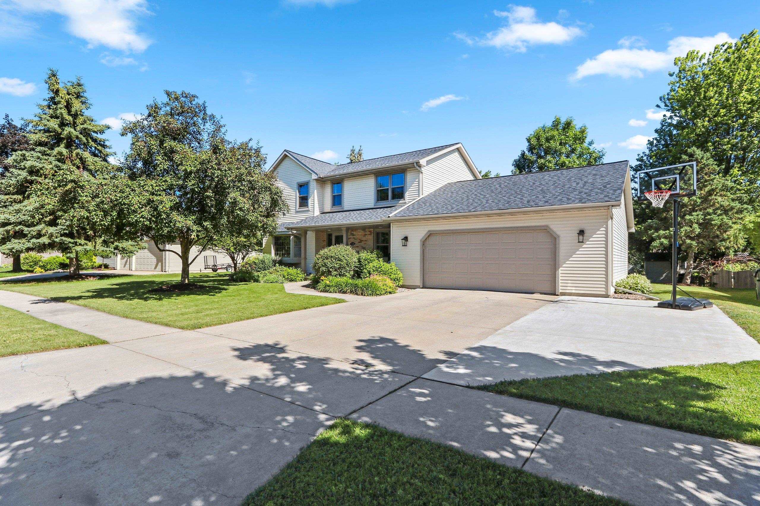 1126 Aldrin Street De Pere, WI 54115 - Photo 1 of 85