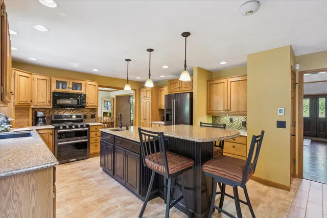 $797,000 | 2370 East Sylvan Lane, Milton, WI 53563