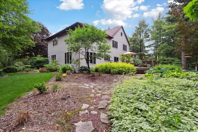 $797,000 | 2370 East Sylvan Lane, Milton, WI 53563