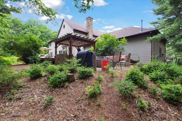 $797,000 | 2370 East Sylvan Lane, Milton, WI 53563