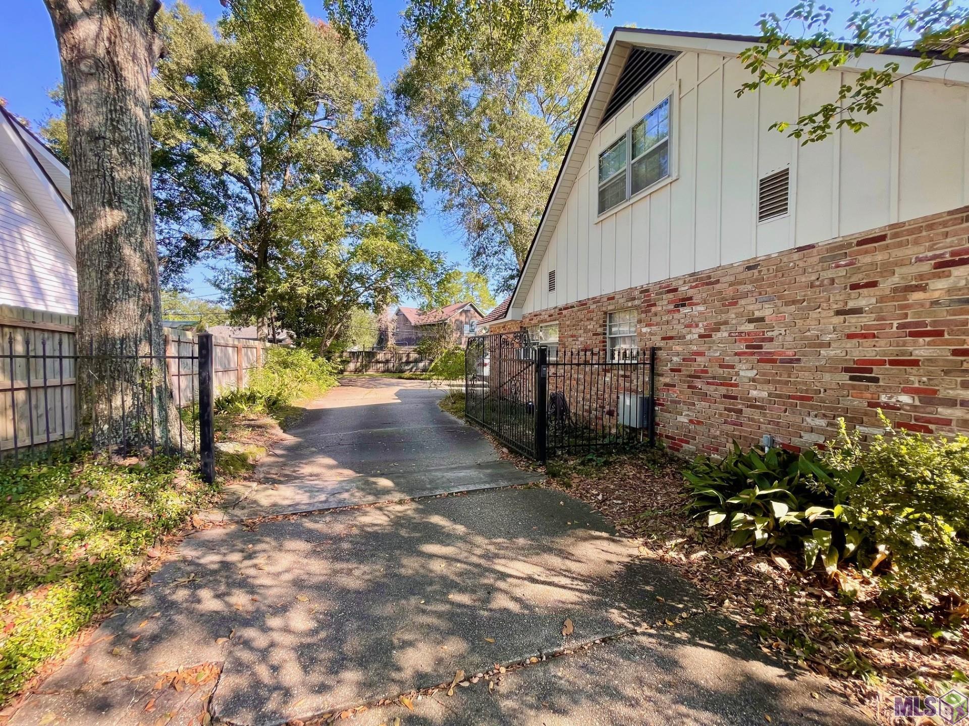 11019 Goodwood Boulevard Baton Rouge, LA 70815 - Photo 26 of 28