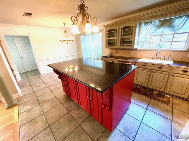 $344,900 | 11019 Goodwood Boulevard, Baton Rouge, LA 70815