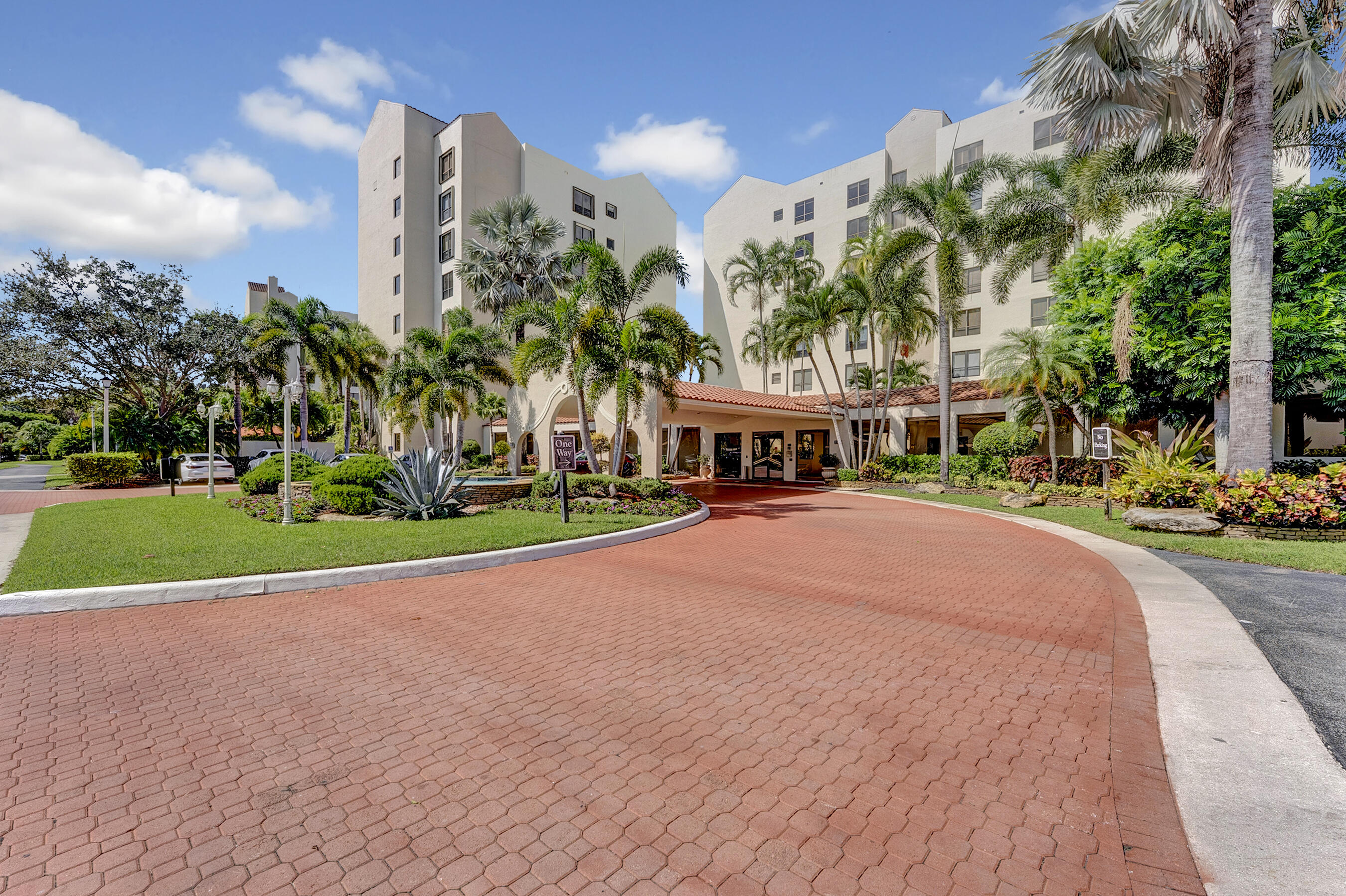 7235 Promenade Drive, Unit J302 Boca Raton, FL 33433 - Photo 39 of 40 front