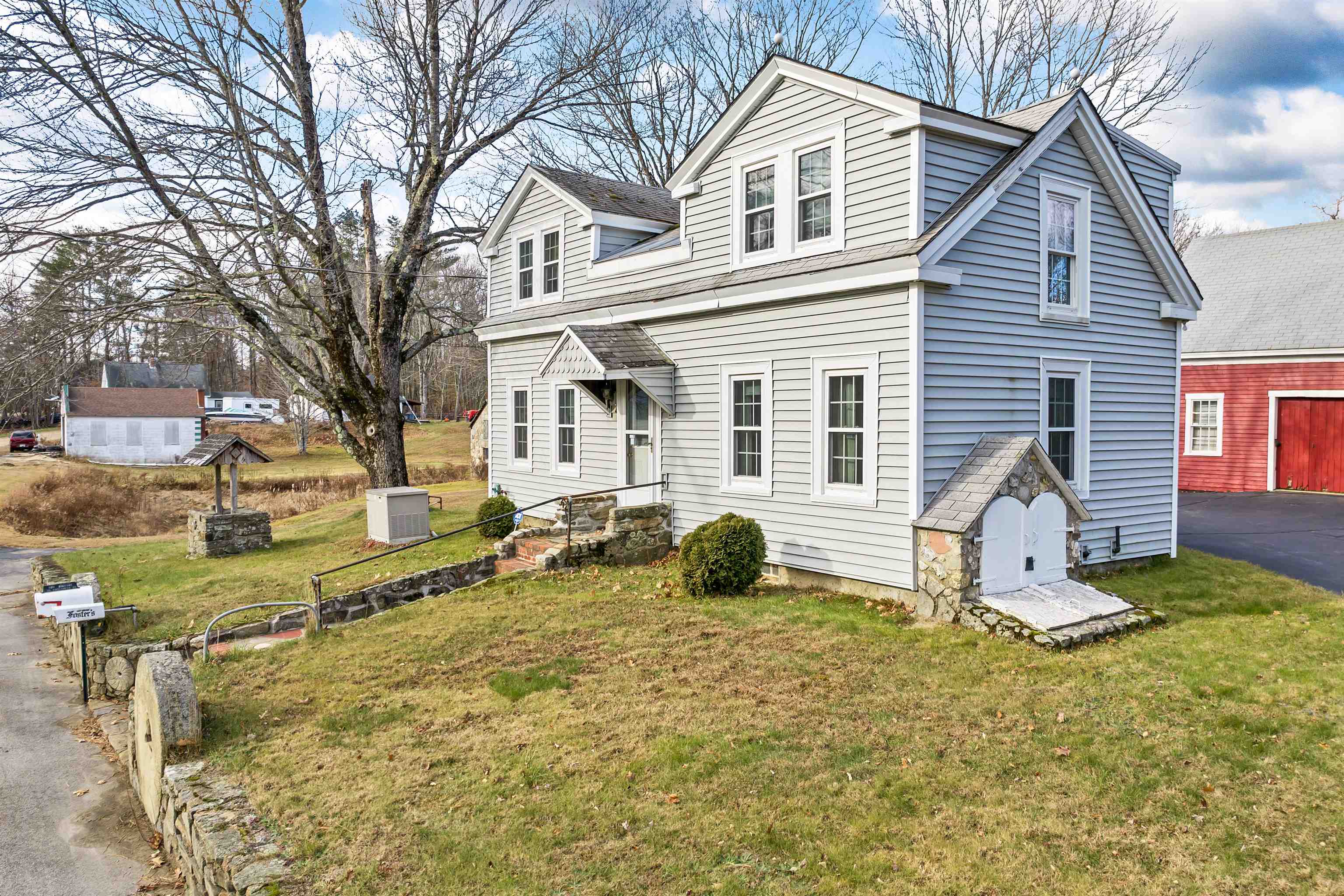 51 Strafford Road Rochester, NH 03867 - Photo 1 of 57