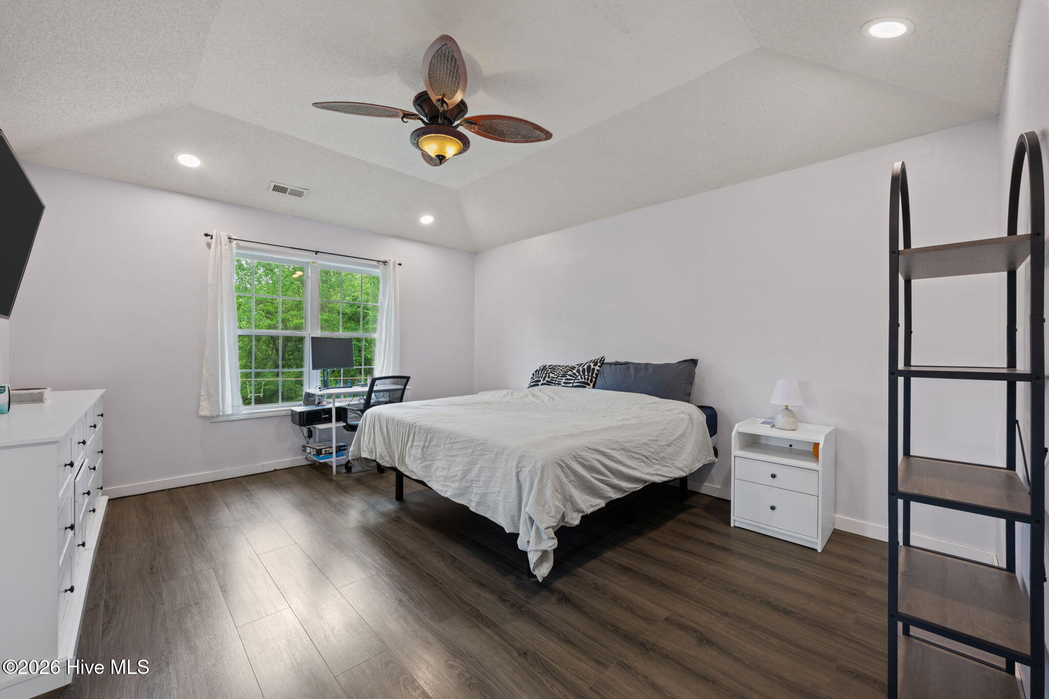 619 Fox Ridge Court Havelock, NC 28532 - Photo 29 of 42 master suite