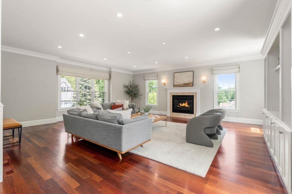 19 Dunedin Road Wellesley, MA 02481 - Photo 18 of 38
