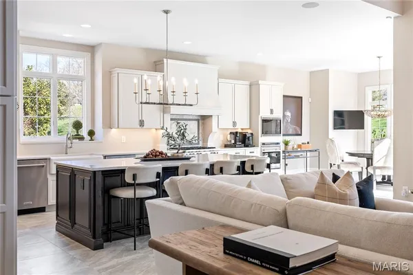 $3,495,000 | 1215 Devonworth Drive, Chesterfield, MO 63017
