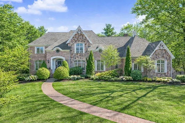 $2,175,000 | 6 Trailside Way, Norfolk, MA 02056