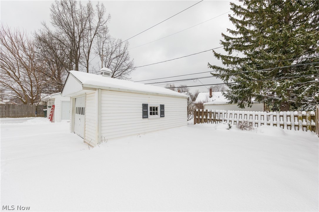 1223 Avondale Road Cleveland, OH 44121 - Photo 34 of 35