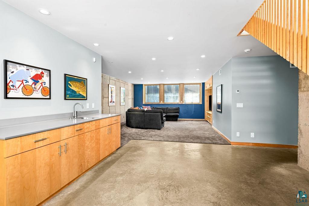 555 Marshall Street Duluth, MN 55803 - Photo 41 of 50