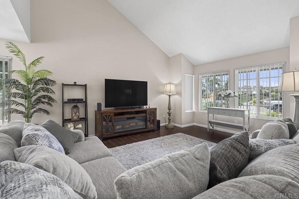 756 Roca Road Chula Vista, CA 91910 - Photo 7 of 54