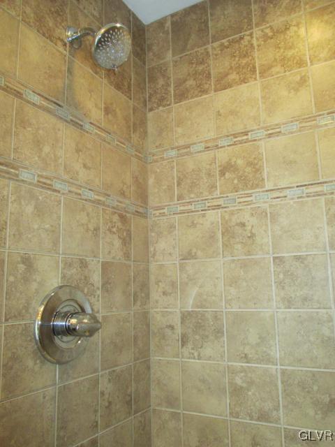 574 Richmond Road Bangor, PA 18013 - Photo 17 of 34 Gallery Image 17