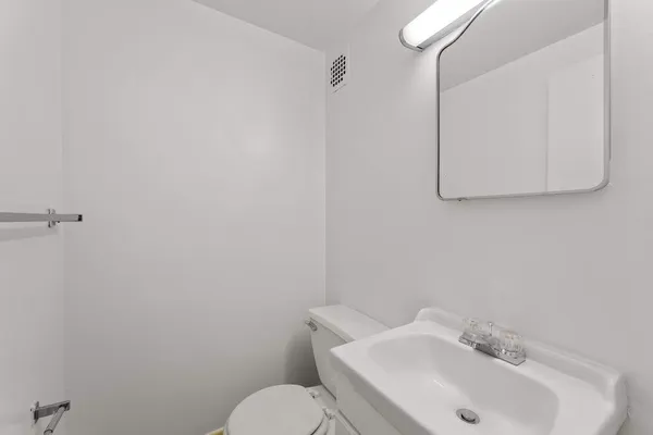 $359,000 | 4901 Henry Hudson Parkway West, Unit 7D | Riverdale