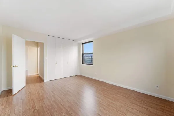 $359,000 | 4901 Henry Hudson Parkway West, Unit 7D | Riverdale