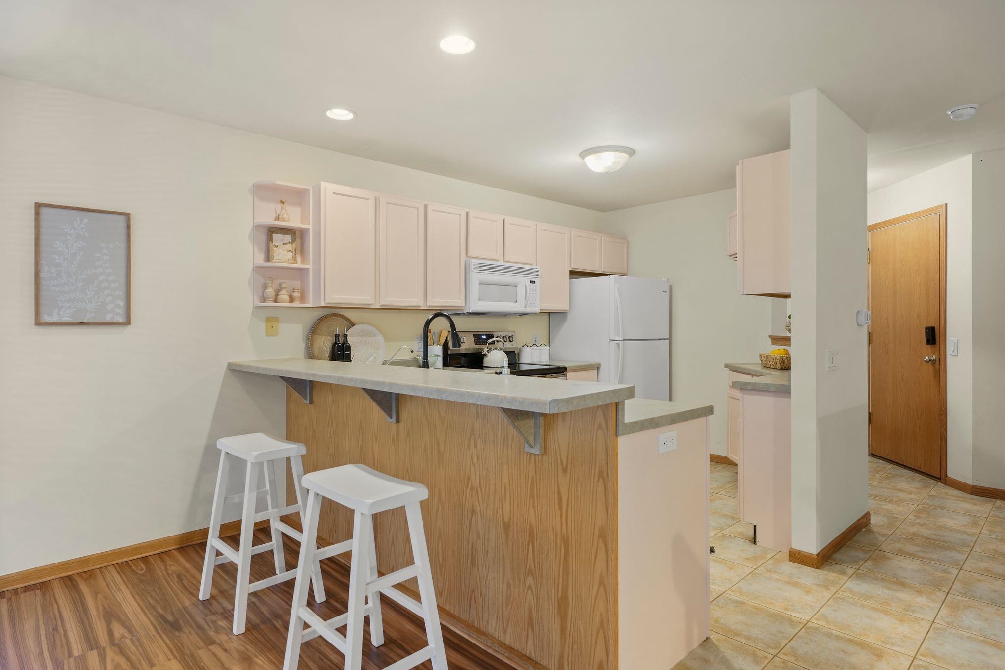1328 Carpenter Street Madison, WI 53704 - Photo 12 of 42 Gallery Image 12