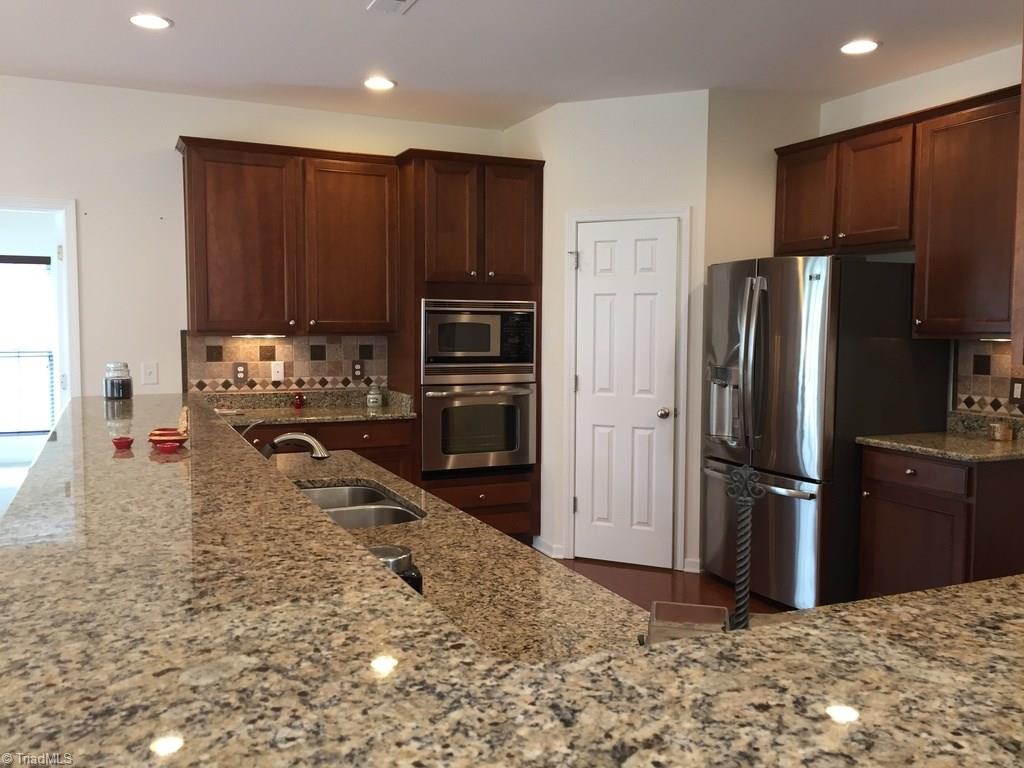 5403 Broadleaf Road Summerfield, NC 27358 - Photo 5 of 25 Gallery Image 5