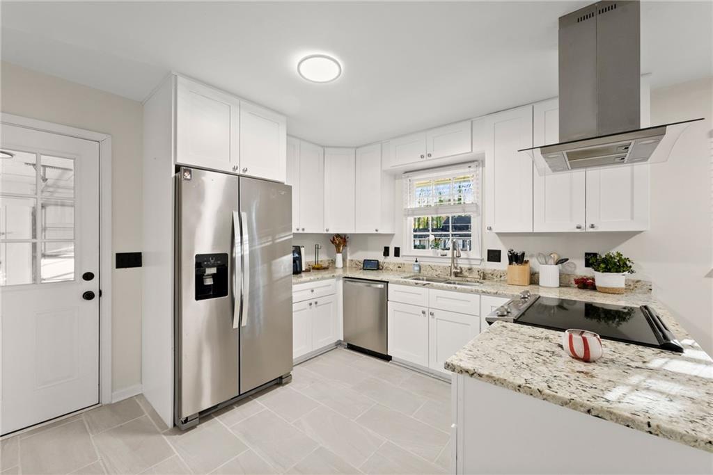 1150 Orchard Way Roswell, GA 30075 - Photo 13 of 30