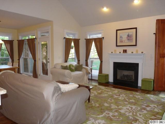 1135 Dove Trace Tega Cay, SC 29708 - Photo 3 of 16 Gallery Image 3