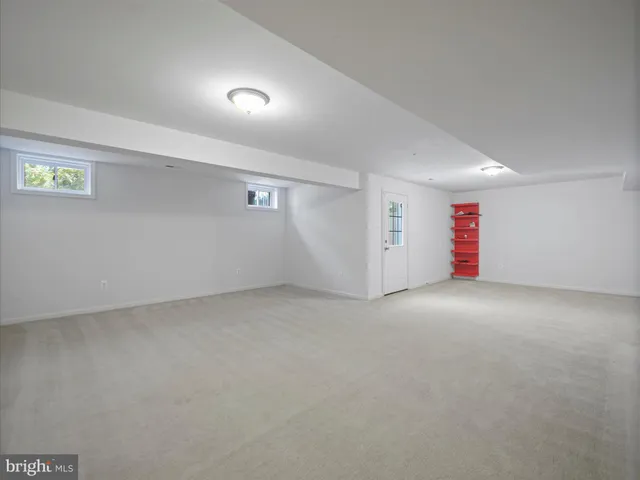 a view of a entrance door of the house