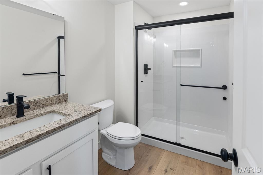 2301 Wedgewood Drive Alton, IL 62002 - Photo 23 of 38