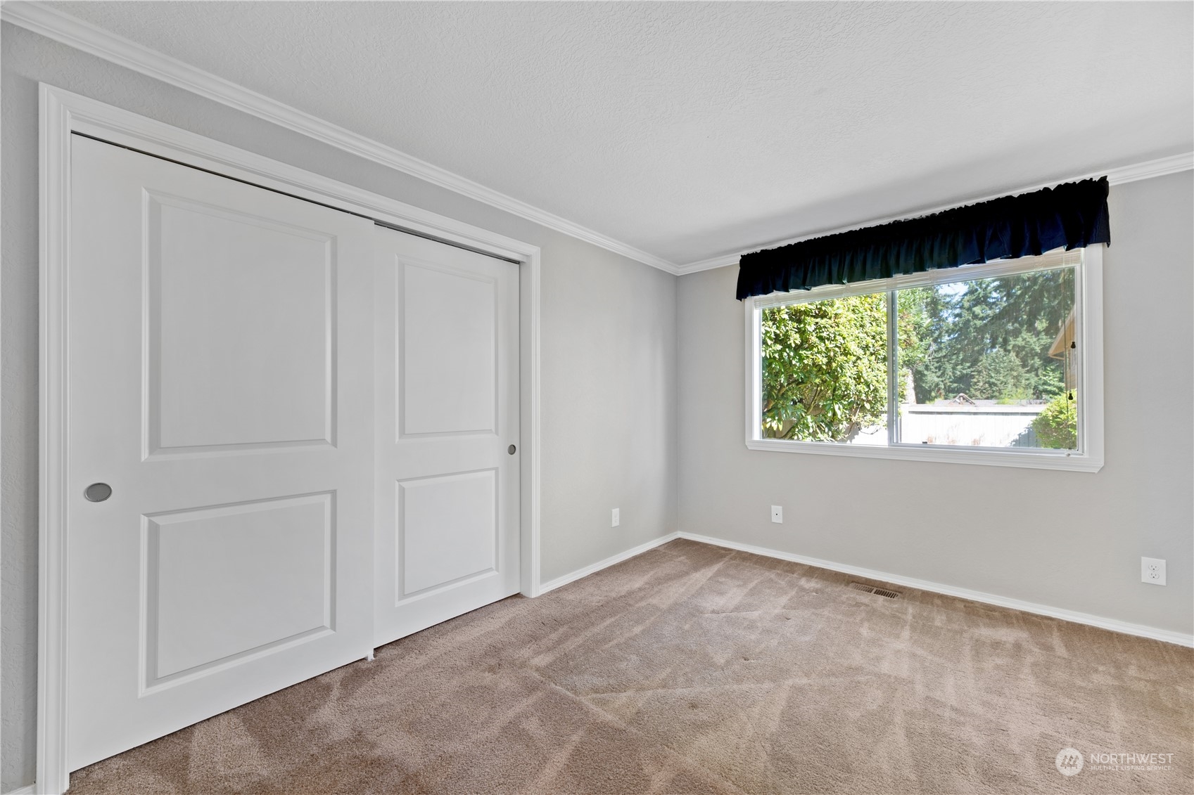 13316 Northeast 73rd Street Redmond, WA 98052 - Photo 12 of 29