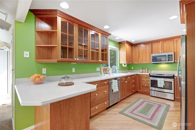 $1,382,000 | 13316 Northeast 73rd Street, Redmond, WA 98052