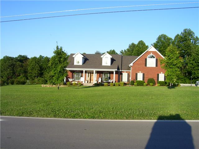 2395 Lights Chapel Road Greenbrier, TN 37073 - Photo 9 of 16 Gallery Image 9