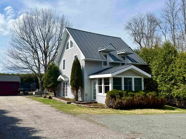 $479,000 | 217 Ferry Road, Ferrisburgh, VT 05491