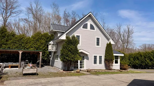 $479,000 | 217 Ferry Road, Ferrisburgh, VT 05491