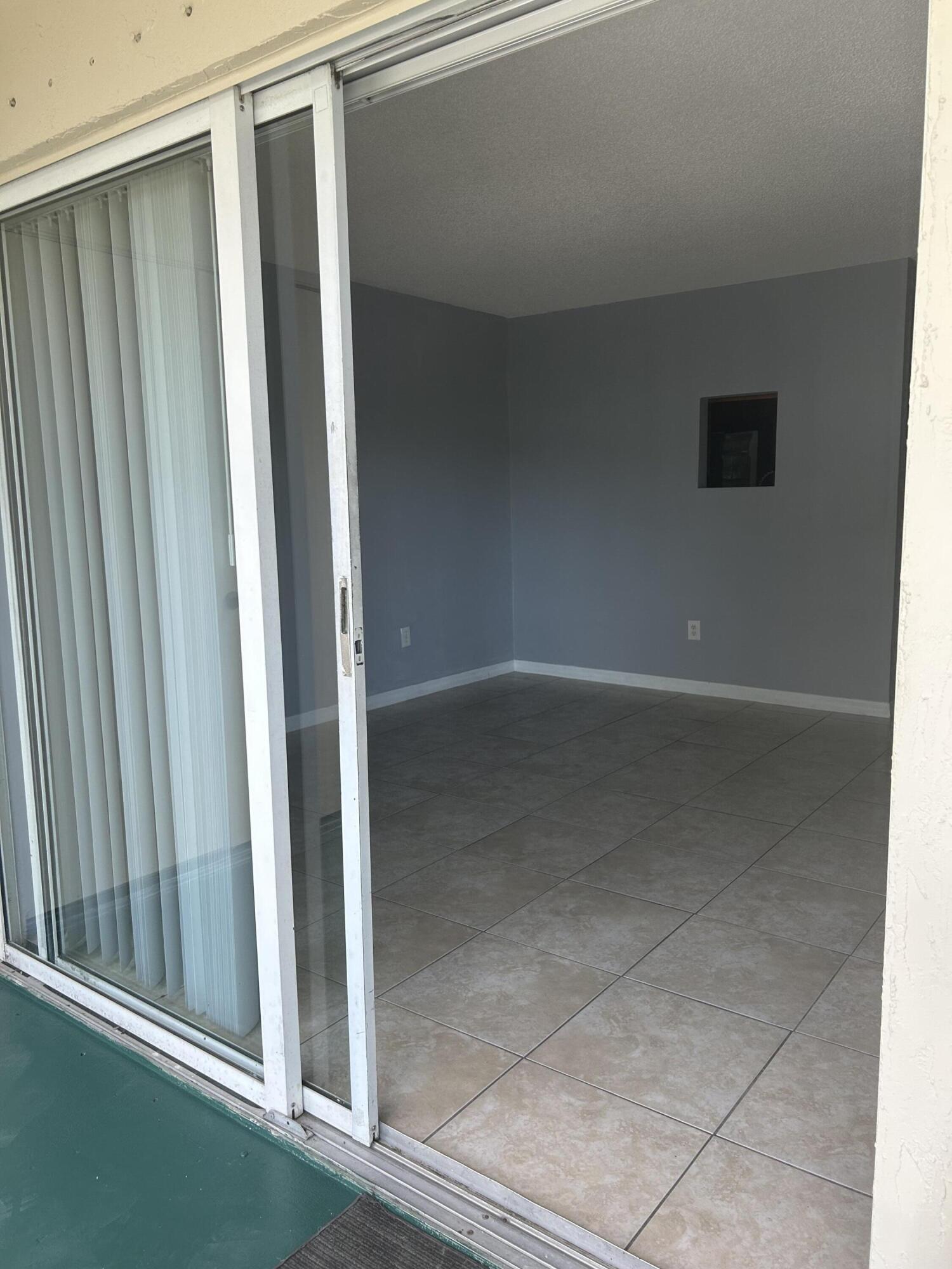 410 South Park Road, Unit 1204 Hollywood, FL 33021 - Photo 9 of 32 IMG_9998
