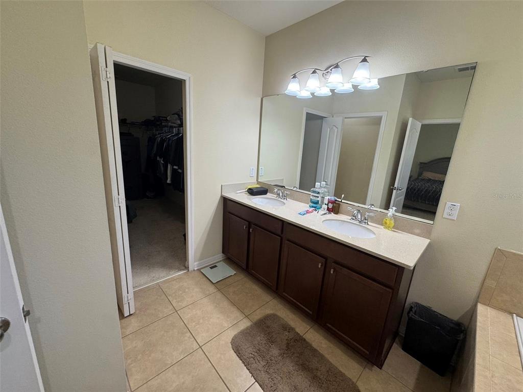 9193 Shepton Street Orlando, FL 32825 - Photo 13 of 27