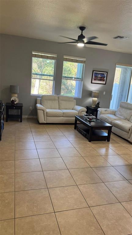 9193 Shepton Street Orlando, FL 32825 - Photo 10 of 27