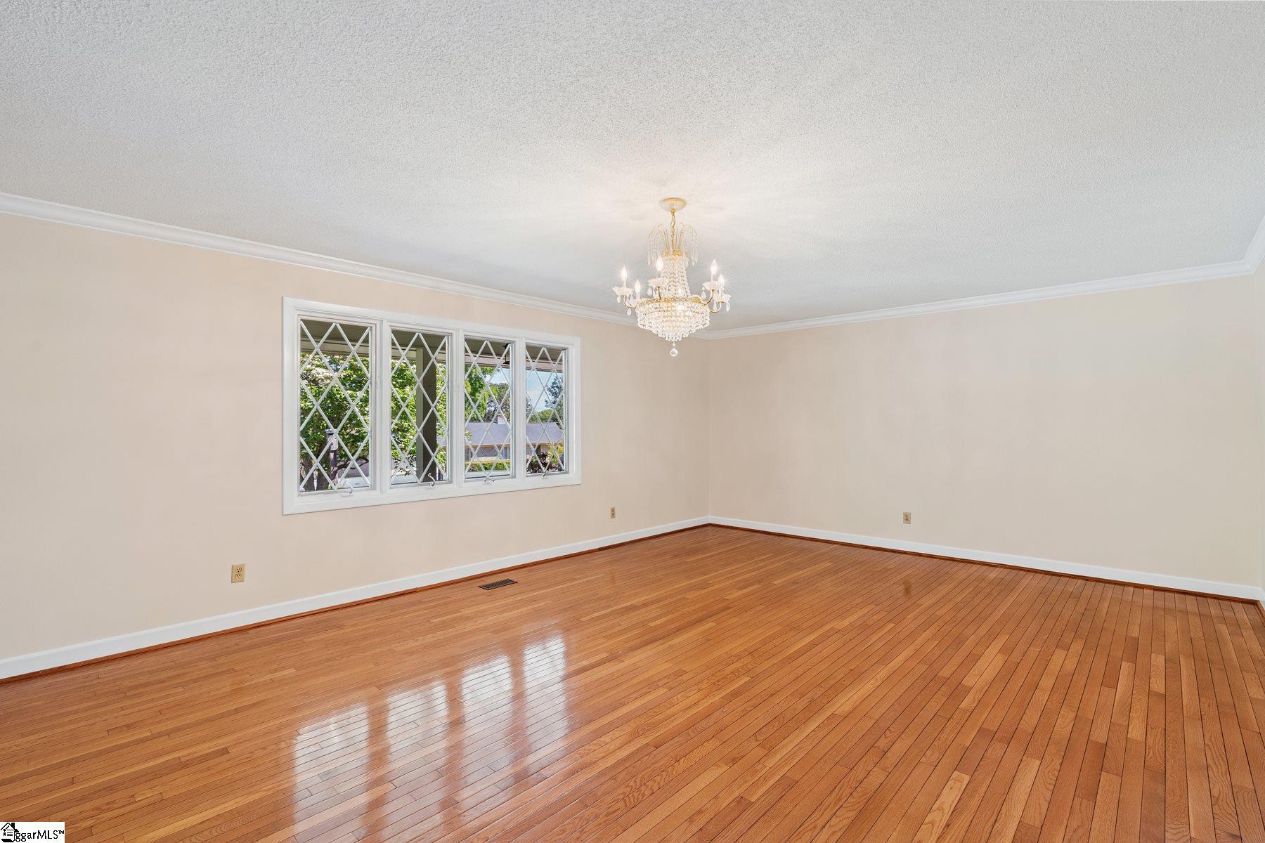 827 Butler Springs Road Greenville, SC 29615 - Photo 5 of 36 Gallery Image 5