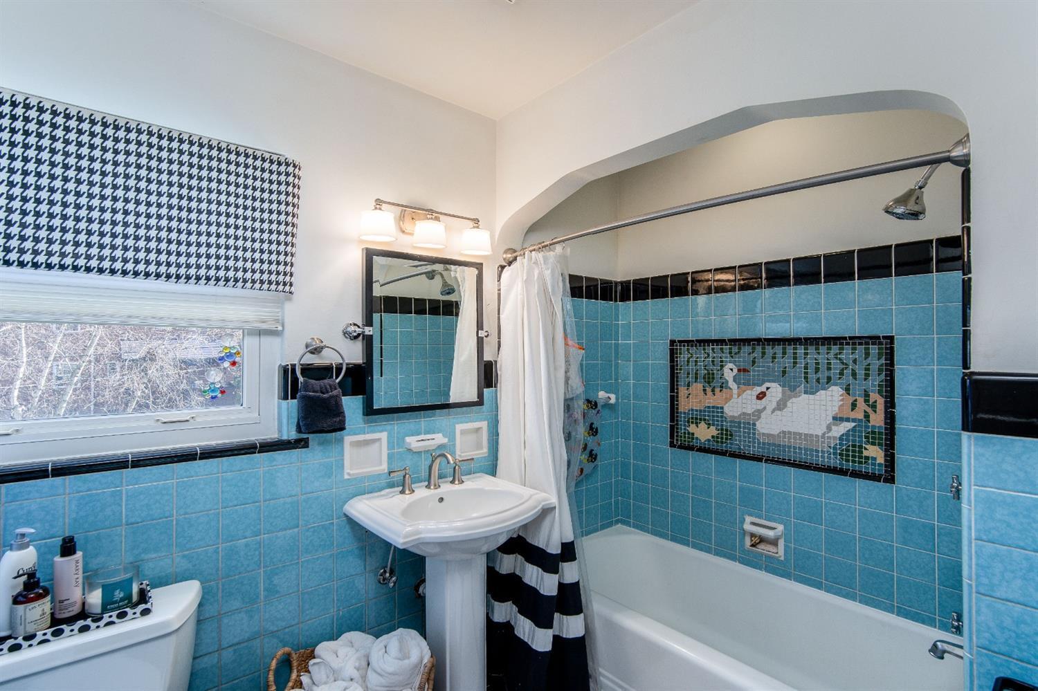 6512 Ridge Circle Cincinnati, OH 45213 - Photo 22 of 38 Gallery Image 22