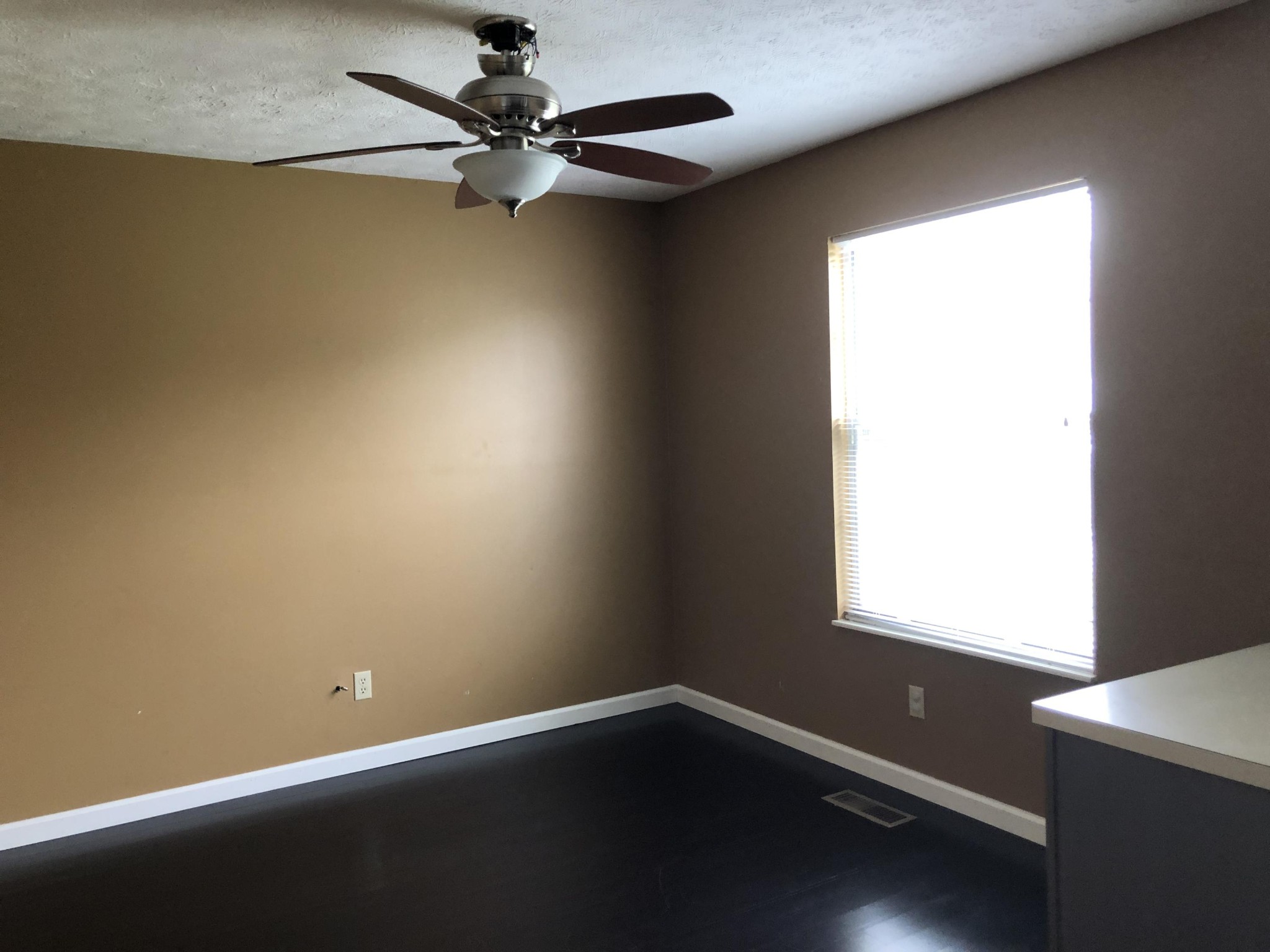 106 Capital Circle Oak Ridge, TN 37830 - Photo 3 of 21 Gallery Image 3