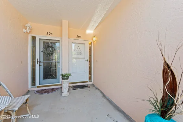 $2,100 | 135 Escambia Lane, Unit 204, Cocoa Beach, FL 32931