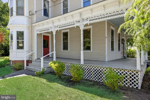 $385,000 | 20 North Greenwich Street, Alloway, NJ 08001