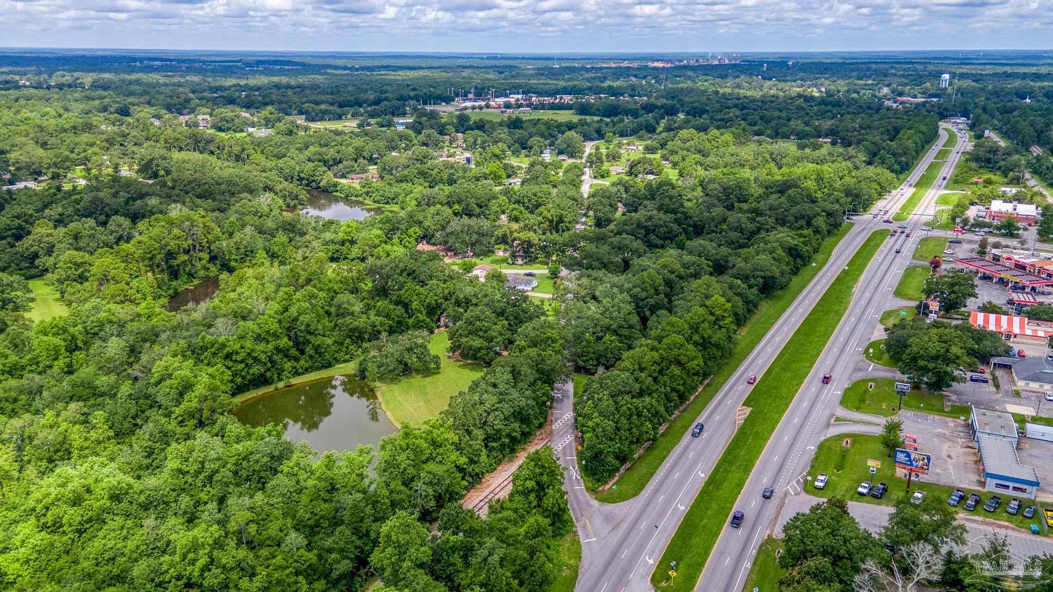 2345 Pompano Street Cantonment, FL 32533 - Photo 24 of 48