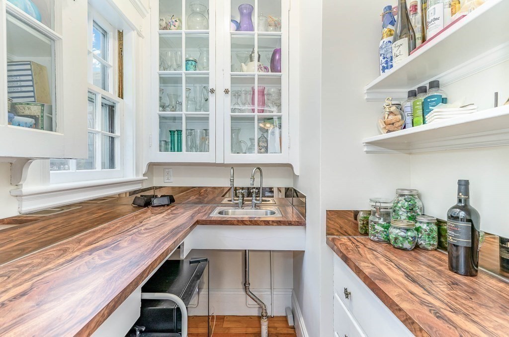 166 Willow Road Nahant, MA 01908 - Photo 11 of 41 Gallery Image 11