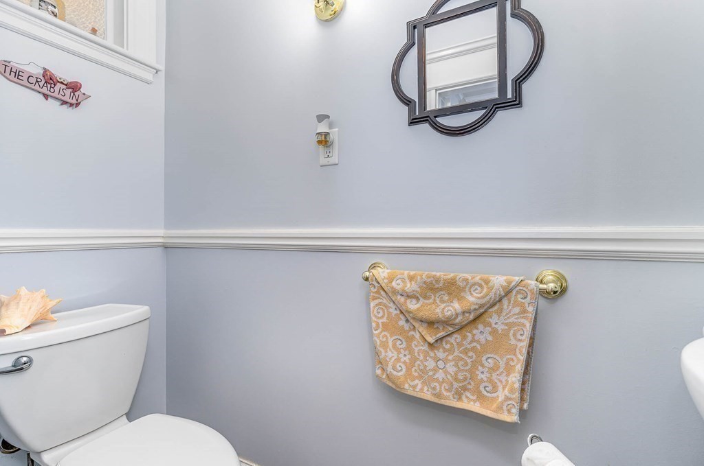 166 Willow Road Nahant, MA 01908 - Photo 12 of 41 Gallery Image 12