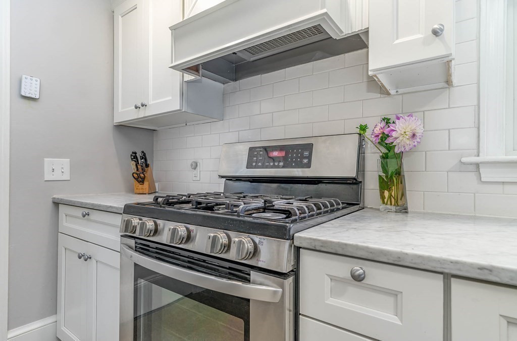 166 Willow Road Nahant, MA 01908 - Photo 14 of 41 Gallery Image 14