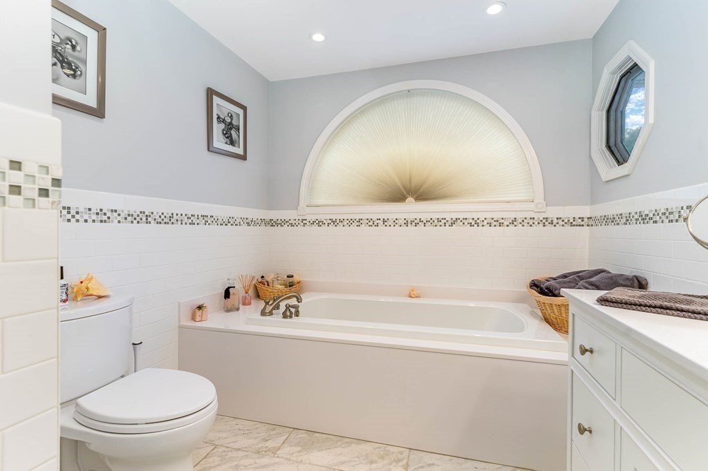 166 Willow Road Nahant, MA 01908 - Photo 23 of 41 Gallery Image 23