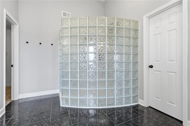 $619,000 | 21201 South Jefferson Parkway, Pleasant Hill, MO 64080