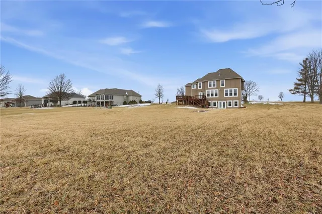 $619,000 | 21201 South Jefferson Parkway, Pleasant Hill, MO 64080