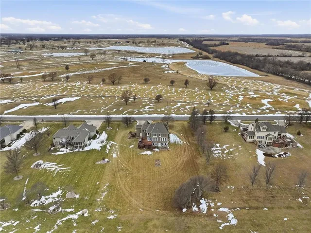 $619,000 | 21201 South Jefferson Parkway, Pleasant Hill, MO 64080