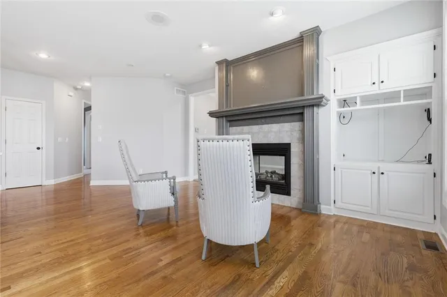 $619,000 | 21201 South Jefferson Parkway, Pleasant Hill, MO 64080