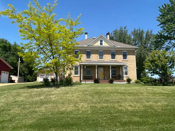 $880,000 | 16780 County Road 34, Norwood Young America, MN 55368