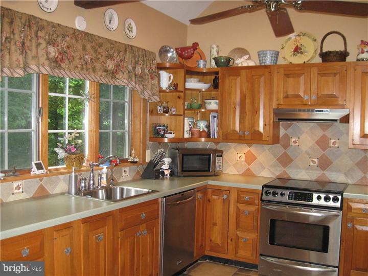 43 Chambers Road Cream Ridge, NJ 08514 - Photo 7 of 25